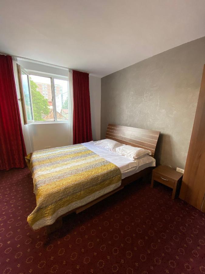 Global Boutique Apart otel Braşov Dış mekan fotoğraf